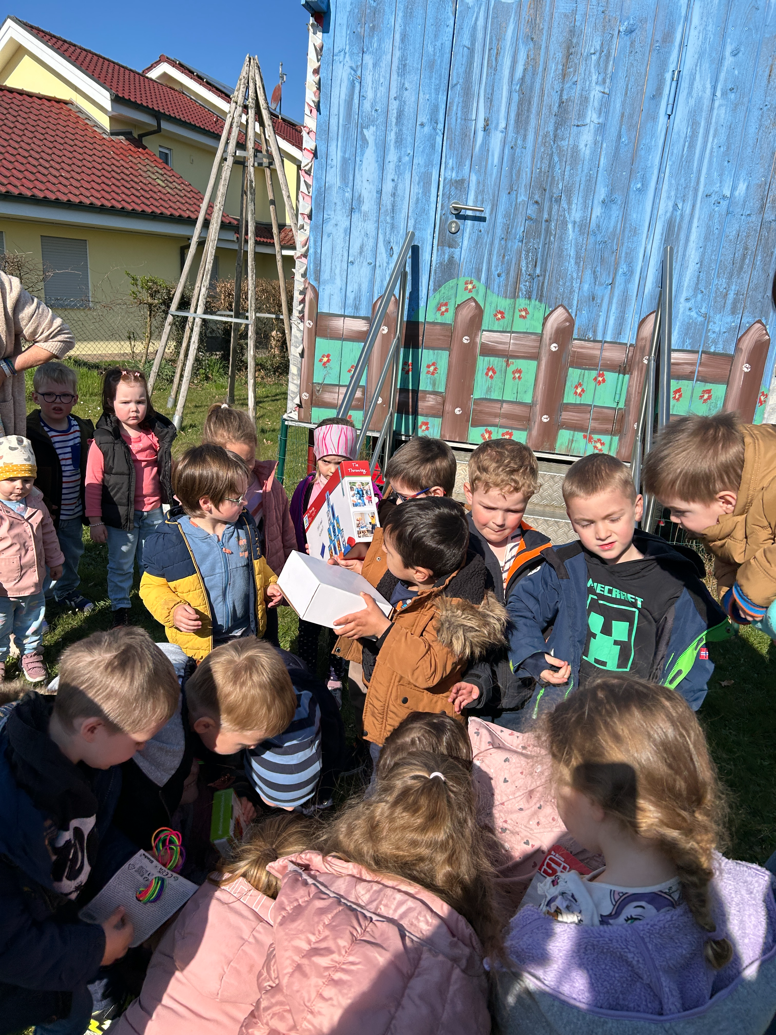 250410 Foto 2 Niersbach Westenergie Mitmachbeutel.jpg