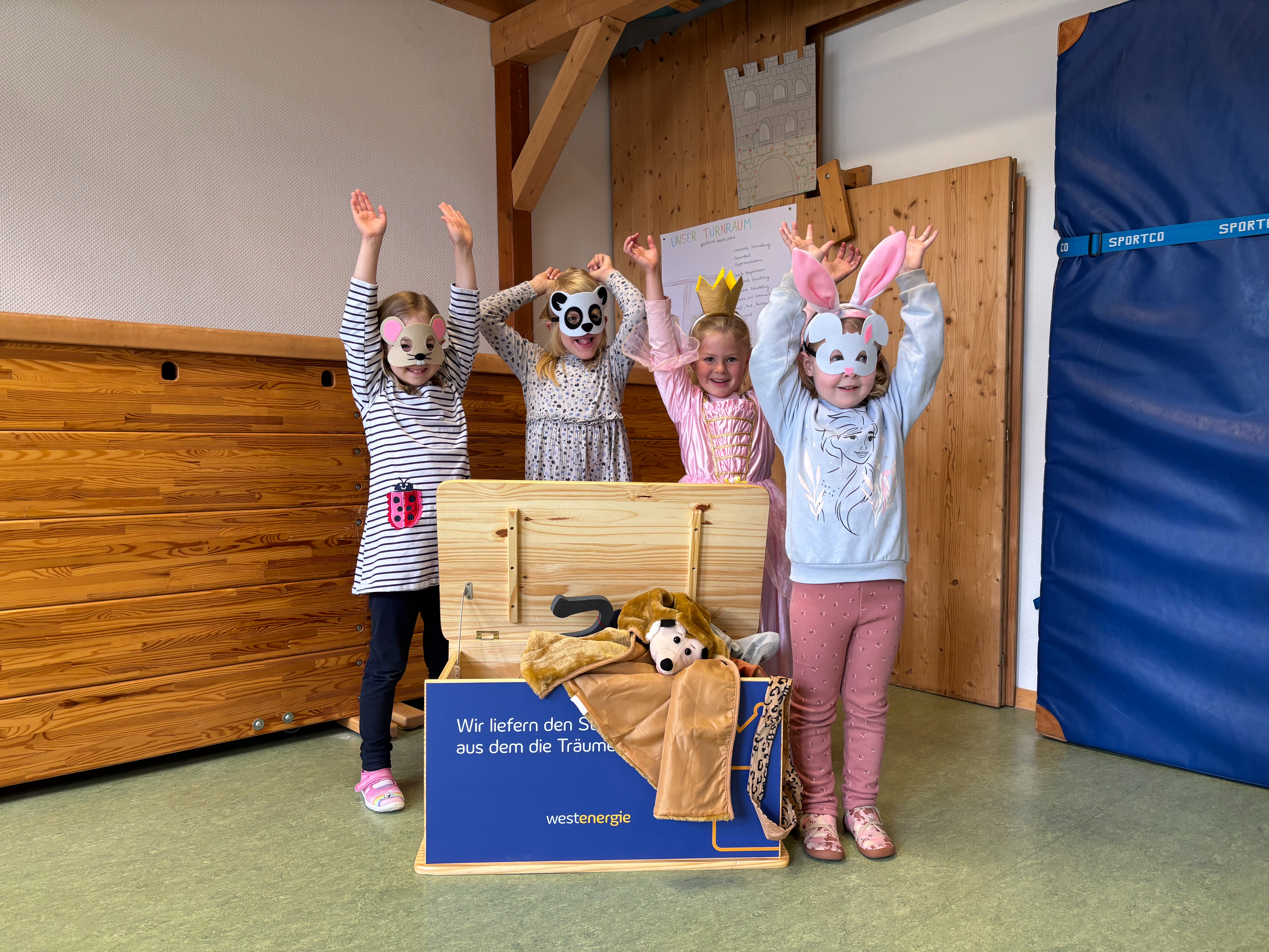 250506_Kindergarten Sundern-Hagen gewinnt Westenergie Theaterkiste.jpg