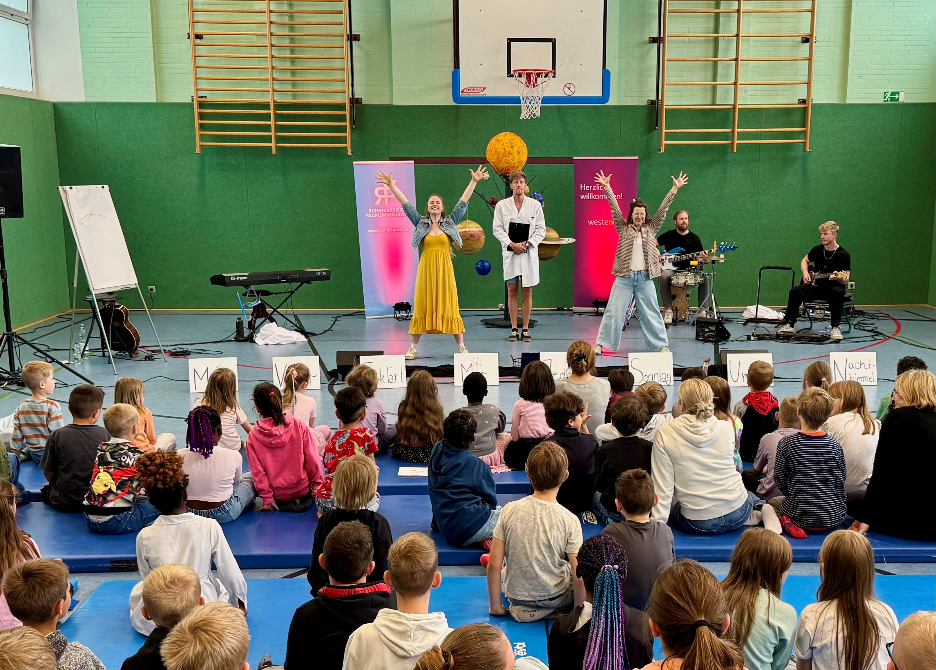 250528 Kindertheater mobil Castrop-Rauxel II.jpg
