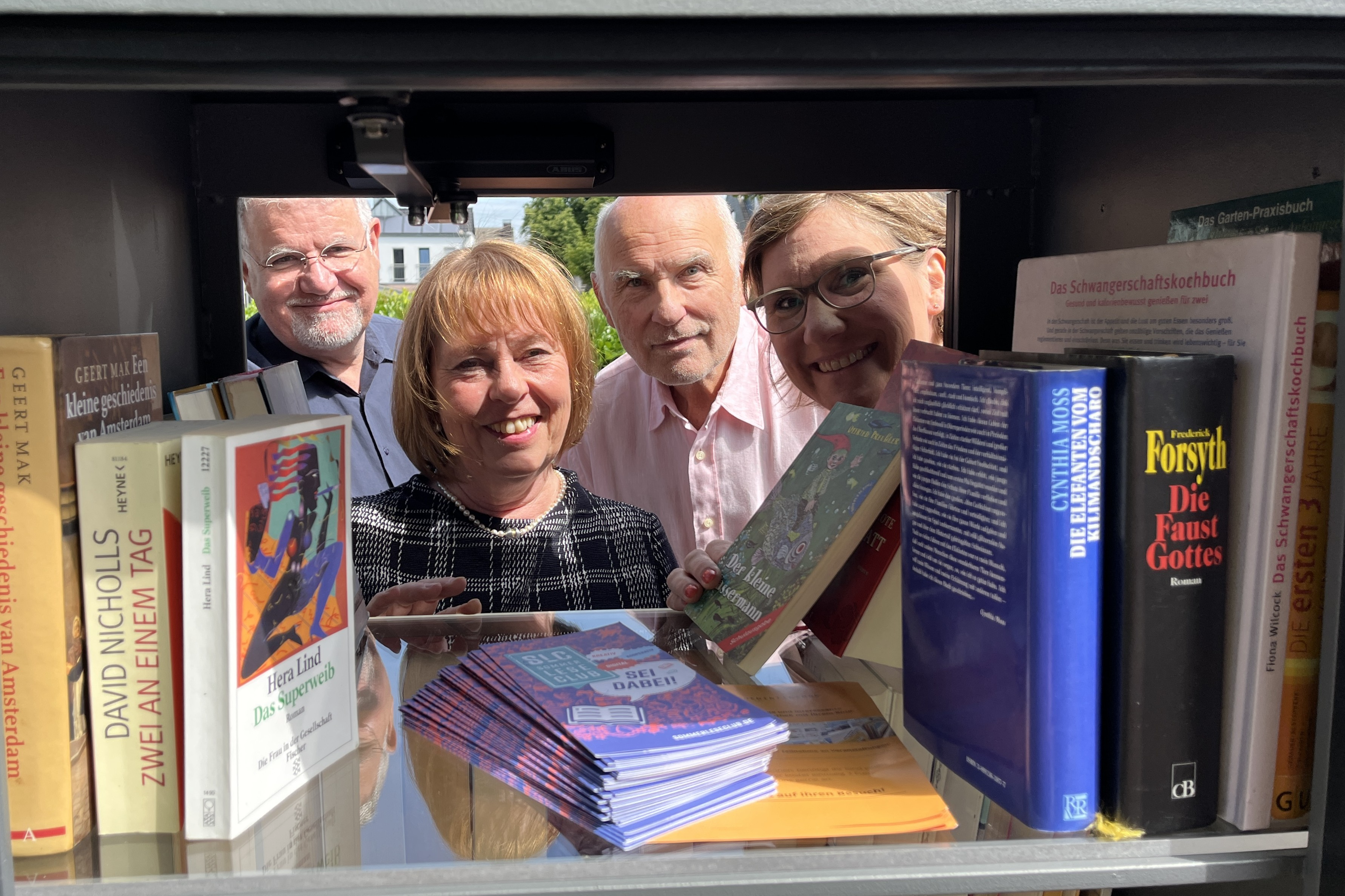 250710 Westenergie Bücherschrank Mülheim an der Ruhr.JPG