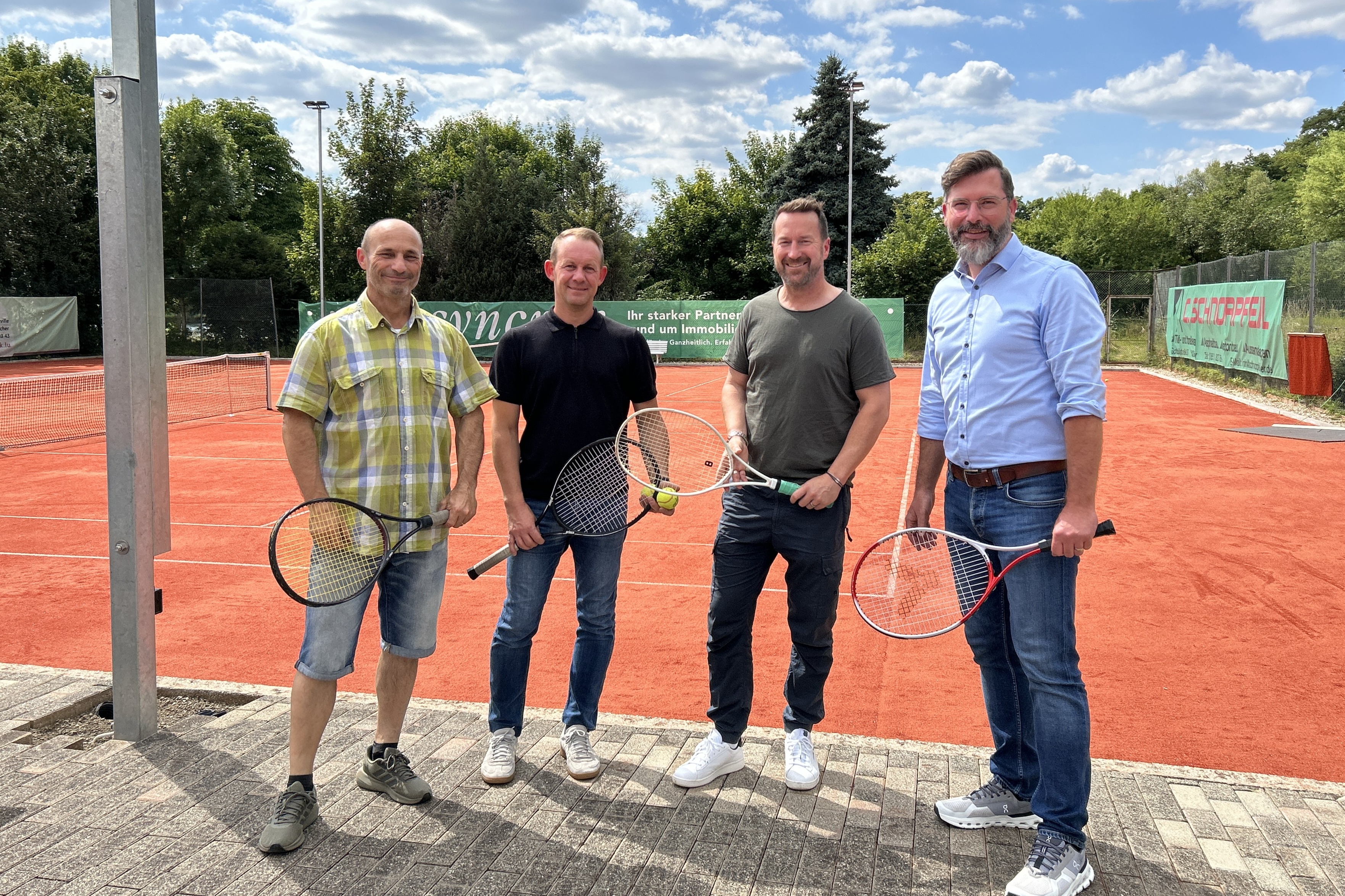 250711 Foto 1 Umrüstung LED Tennisanlage.jpg
