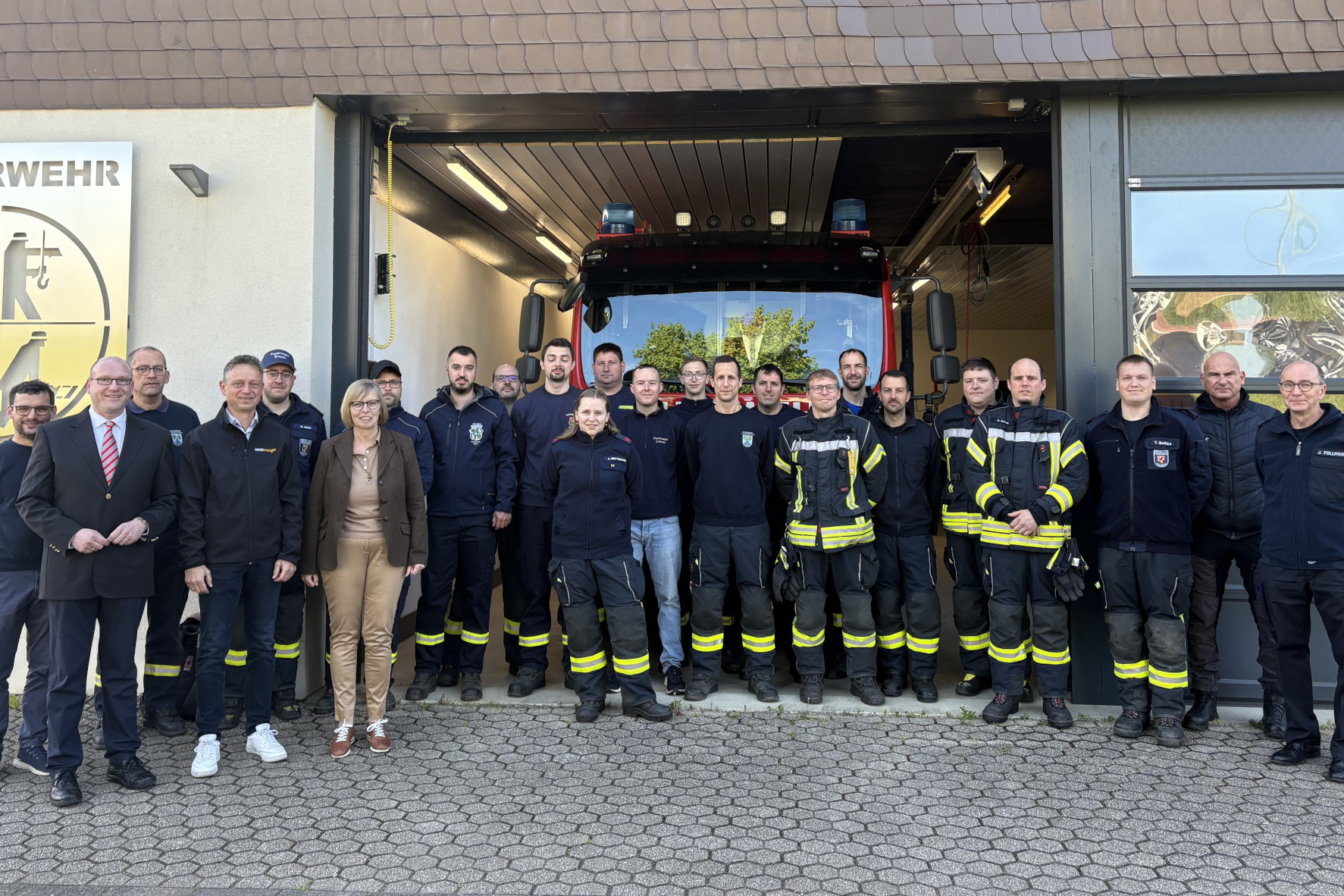 Bild zum Artikel: Gefahren bei Bränden erkennen und richtig handeln