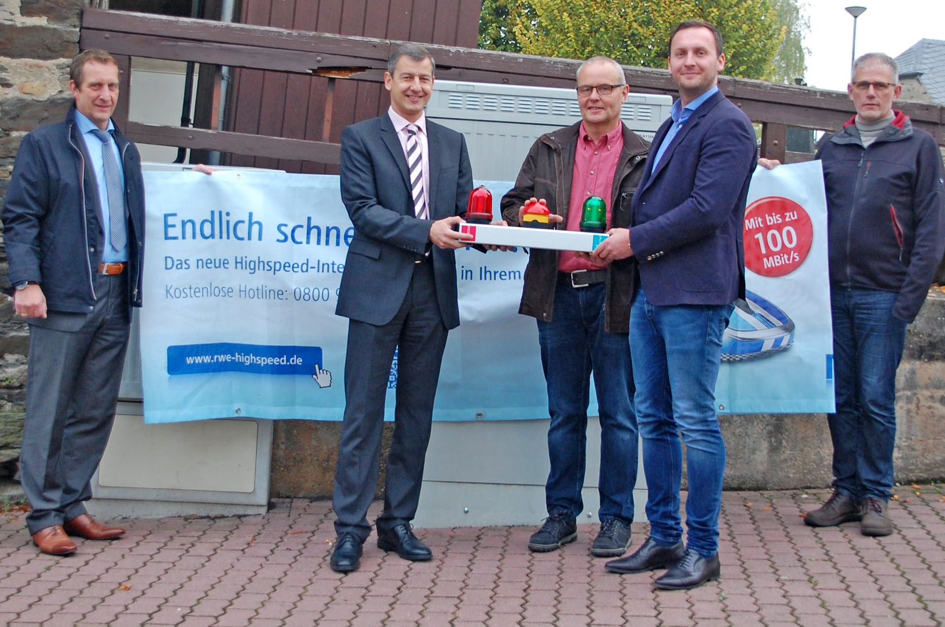 1920_gappenachinbetriebnahmebreitbandnetz-755885.jpg