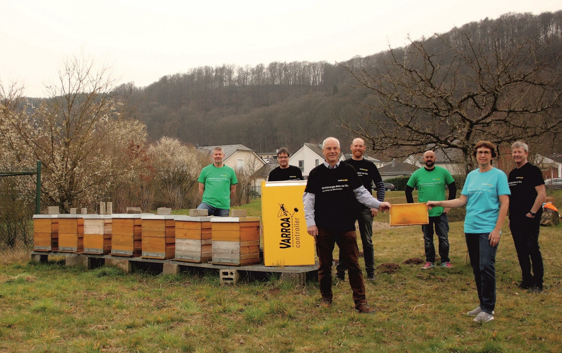 1920_220401-foto-westenergie-tawern-imker-bienenschutz.jpg