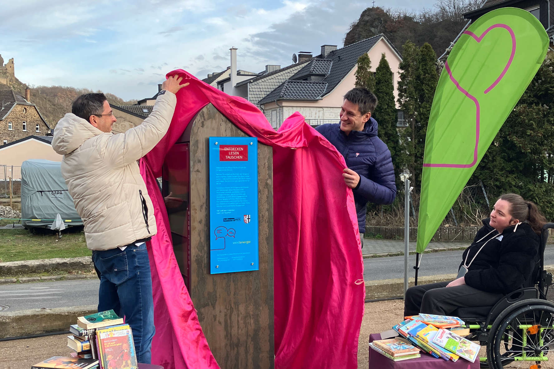 Bild zum Artikel: Literatur to go: Bücherschank lädt zum Tauschen und Entdecken ein