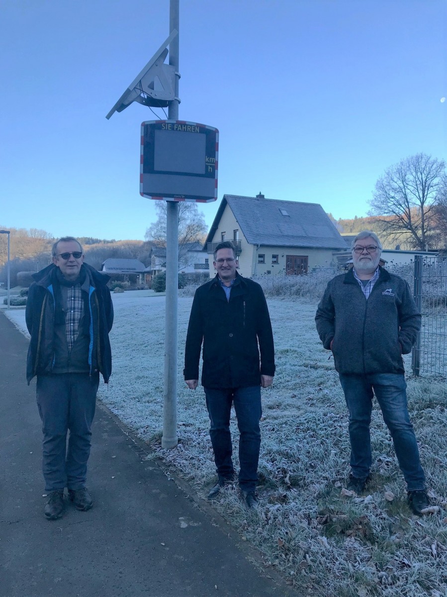 1920_211124-foto-westenergie-irrhausen-tempoanzeige.jpg