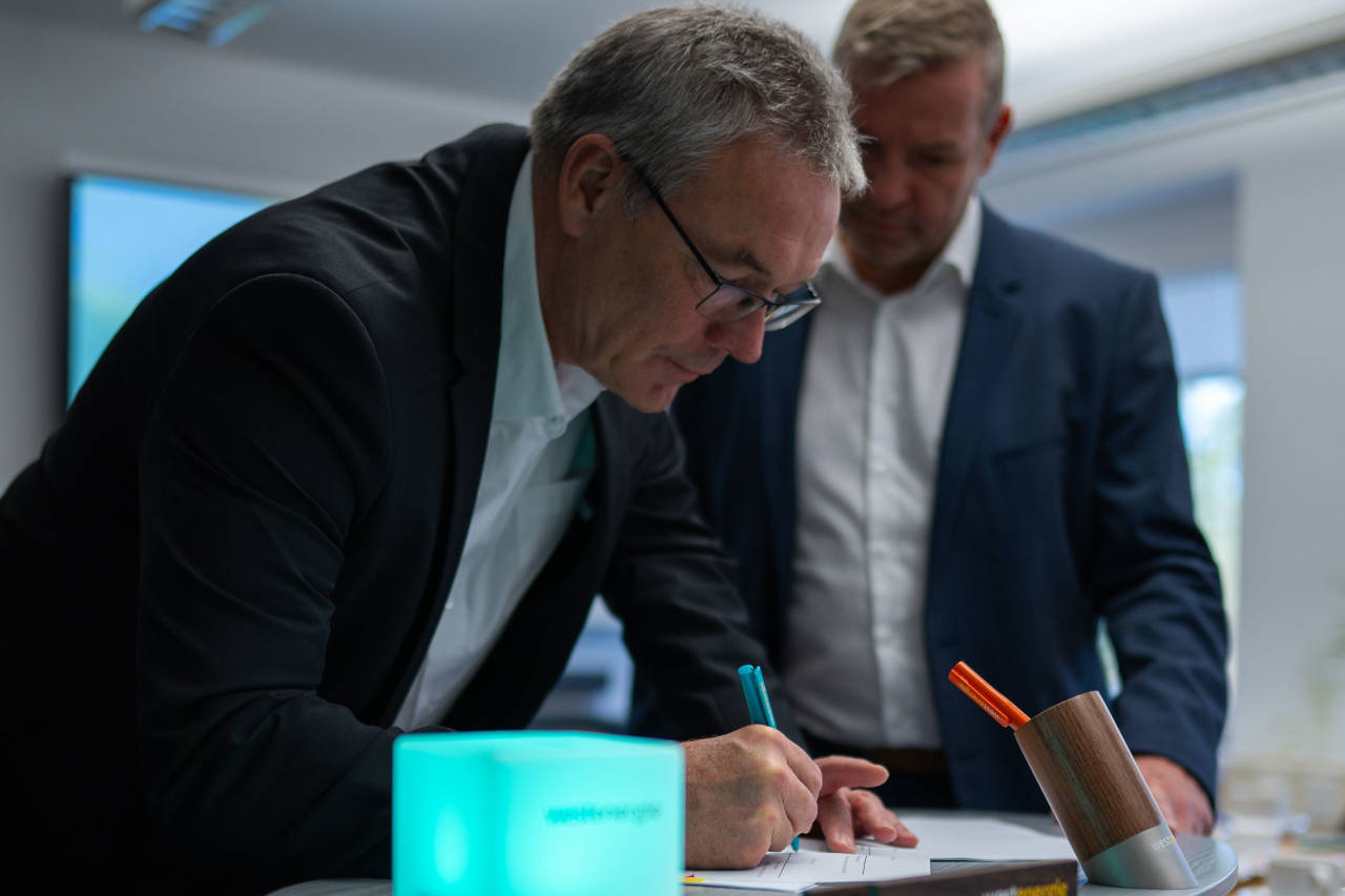 Gemeinde Schermbeck und Westenergie gründen gemeinsame Stromnetzgesellschaft 2.jpg