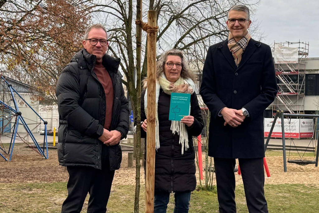 Bild zum Artikel: Westenergie und Gemeinde Wettringen pflanzen Klimabäume