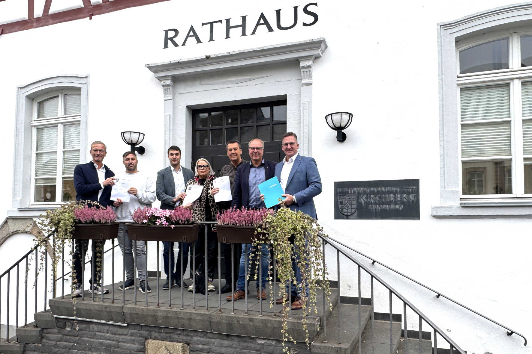 Bild zum Artikel: Stadt Kirchberg und die Ortsgemeinden Bärenbach und Sohren verlängern Strom- und Gaskonzessionsverträge mit Westenergie