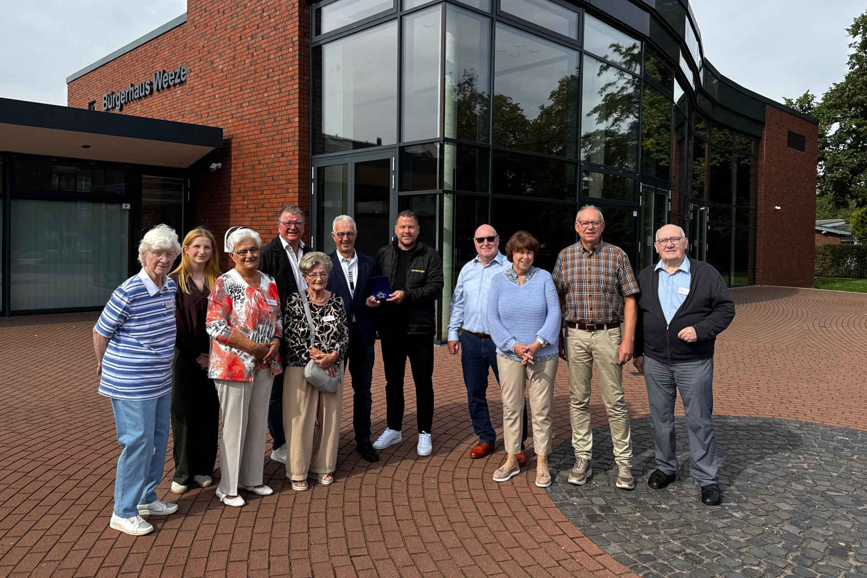 Bild zum Artikel: Seniorenbeirat Weeze belegt ersten Platz beim Westenergie LokalStars-Award