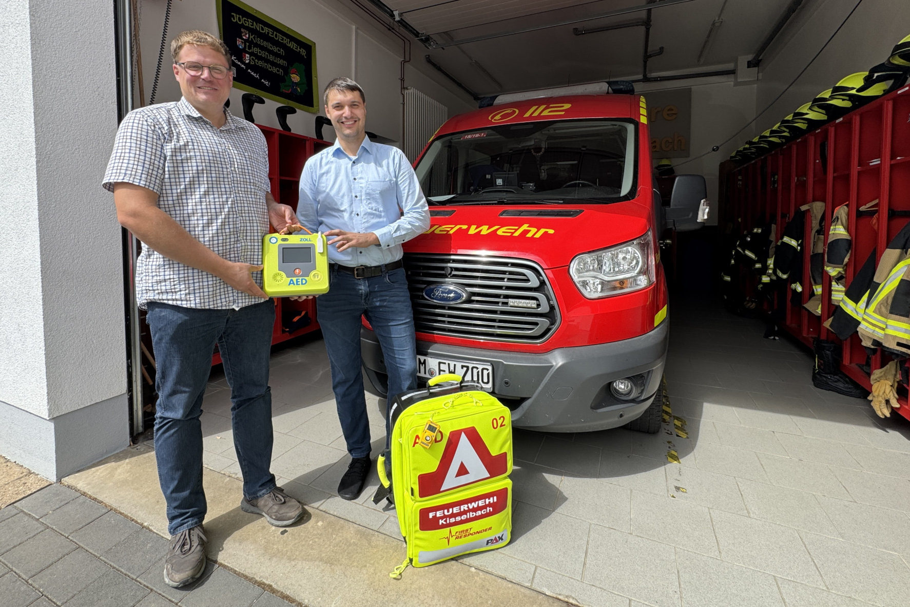 Bild zum Artikel: Mit einem Defibrillator schnell helfen, wenn jede Minute zählt