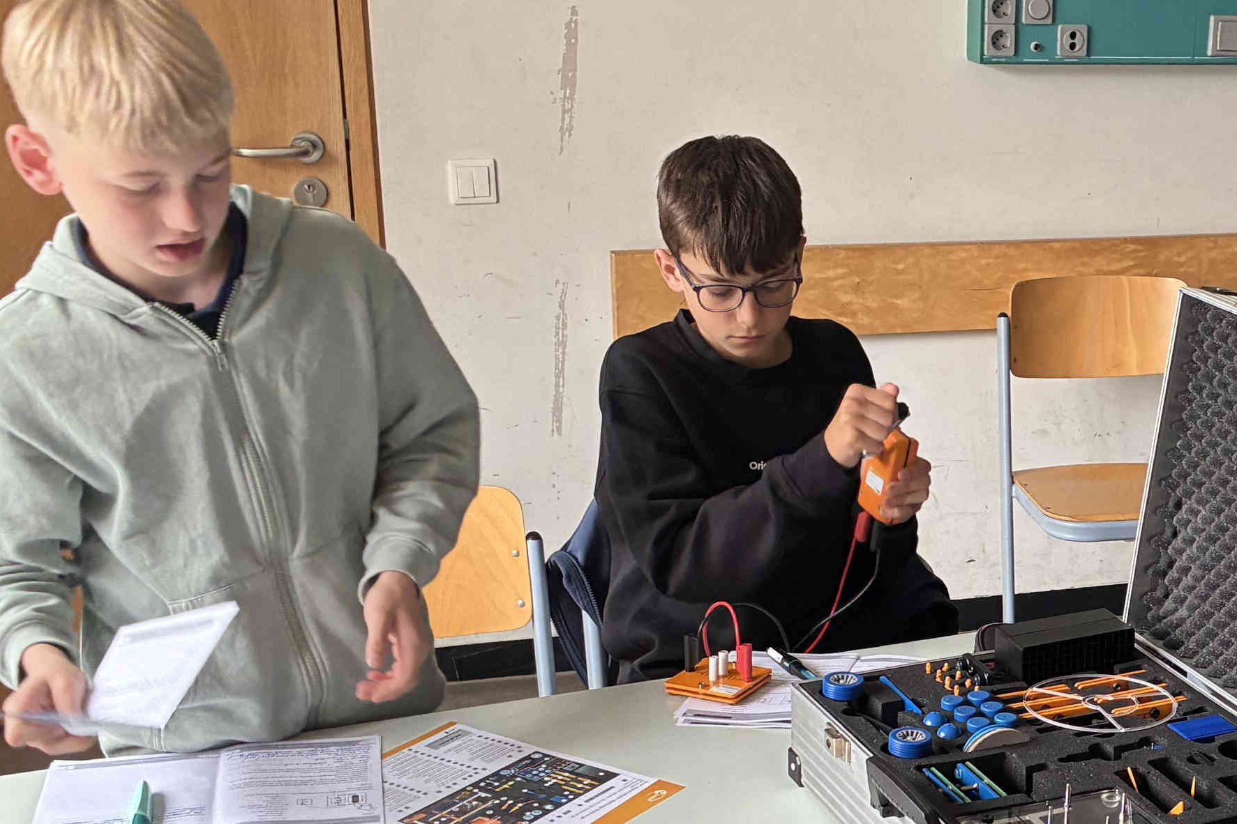 Bild zum Artikel: Wie kommt der Strom in die Steckdose? Westenergie bringt Energiewissen an die Schule in Bad Neuenahr