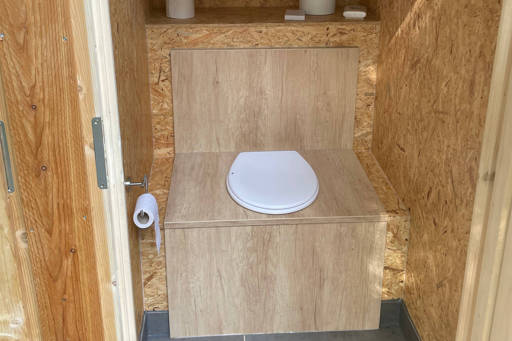 Pölich Grillplatz Sanitäranlage 2.jpg