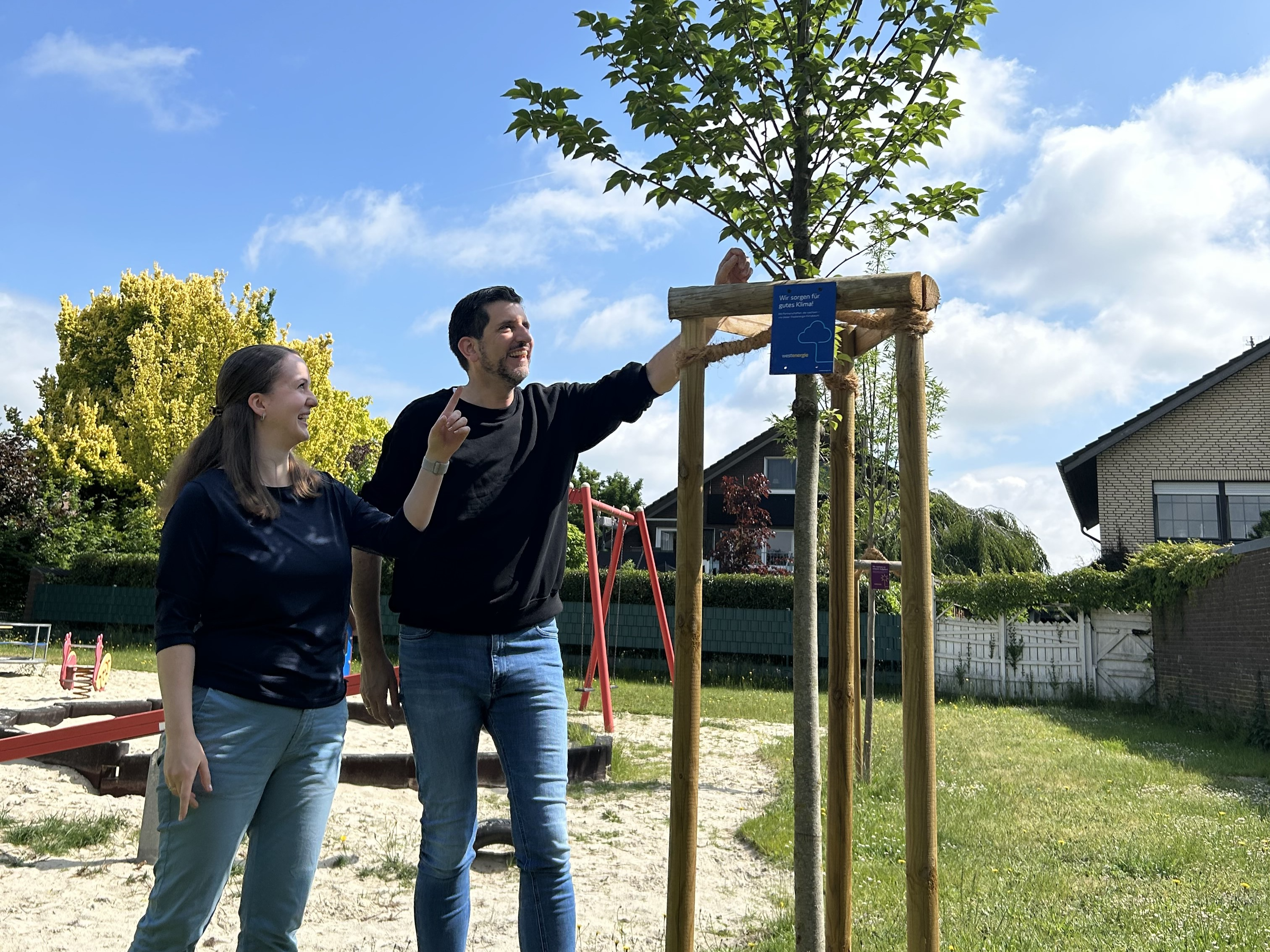 Pressefoto Klimabaum Heiden.JPG