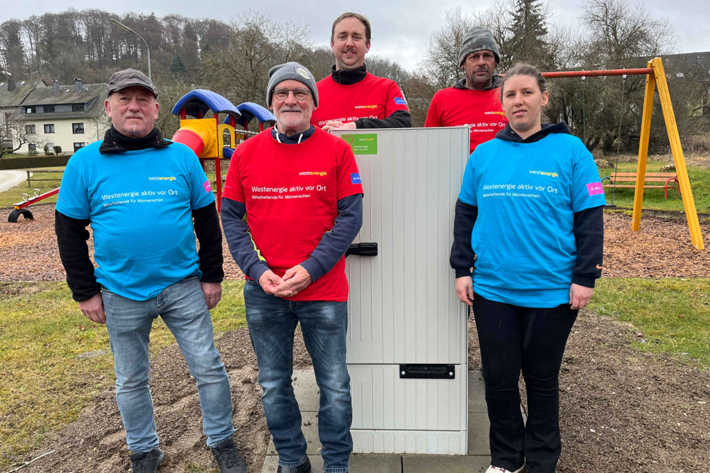 Bild zum Artikel: Neuer Stromverteiler versorgt den Festplatz in Wederath