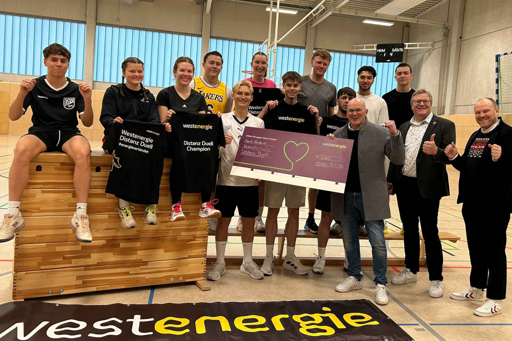 Bild zum Artikel: Moritz-Fontaine-Gesamtschule erläuft 250 Euro beim Westenergie Distanz Duell in Rheda-Wiedenbrück