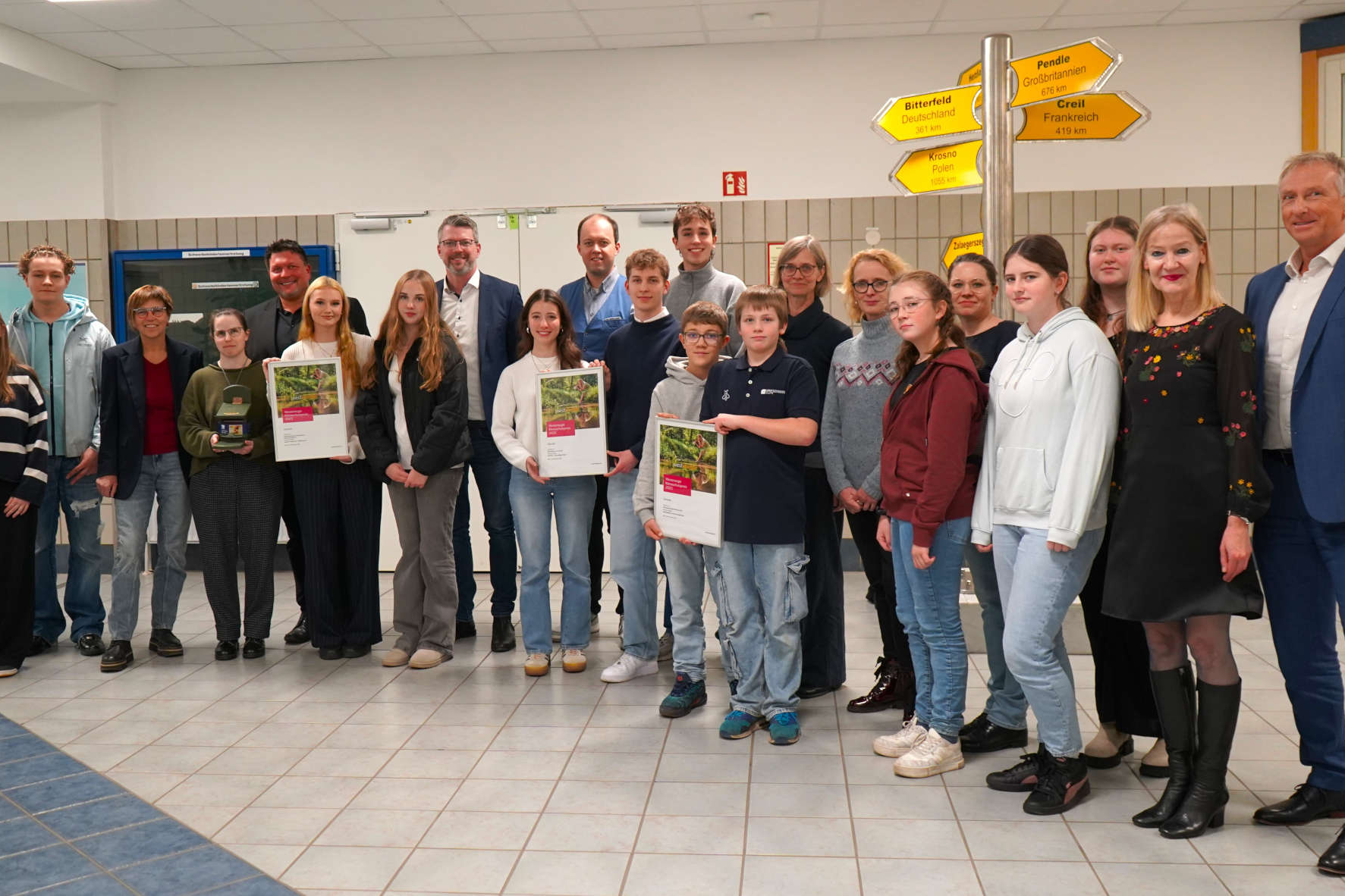 Bild zum Artikel: Albert-Schweitzer-/Geschwister-Scholl Gymnasium wird mit dem Westenergie Klimaschutzpreis ausgezeichnet