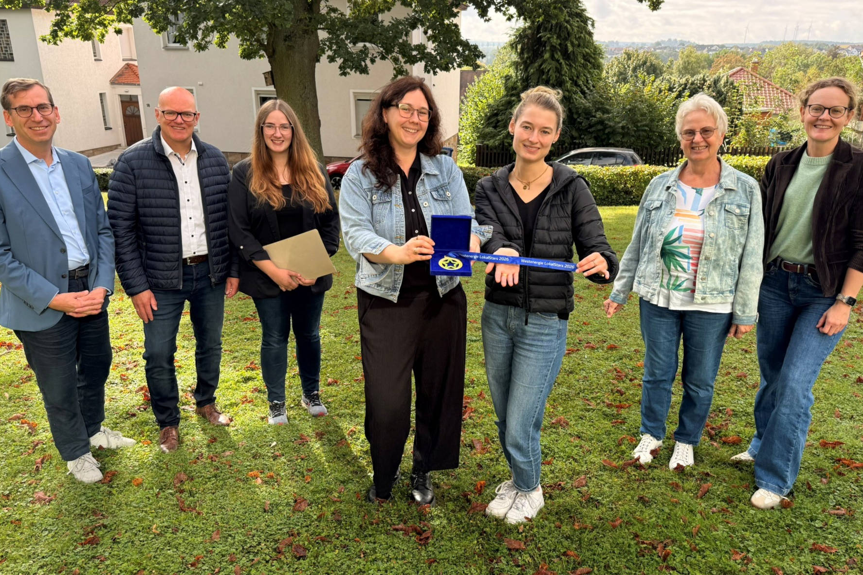 Bild zum Artikel: Youngcaritas Warburg erhält Westenergie LokalStars-Award für ehrenamtliches Engagement