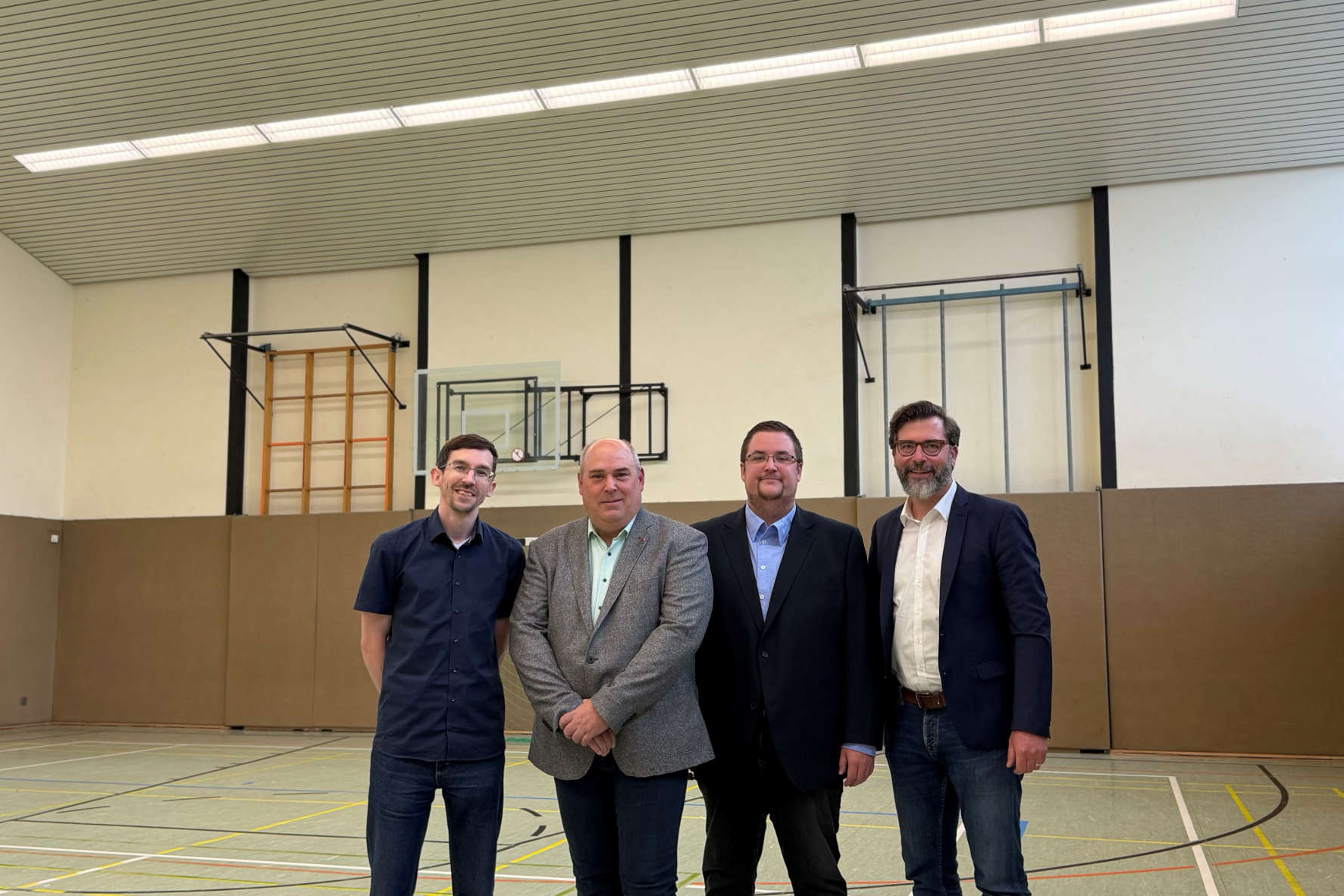 Bild zum Artikel: Neue Beleuchtung für die Turnhalle in Zemmer-Rodt